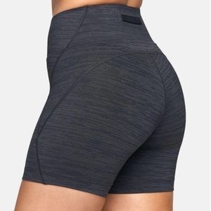 Outdoor Voices TechSweat Shorts Night Black Gray Womens Medium